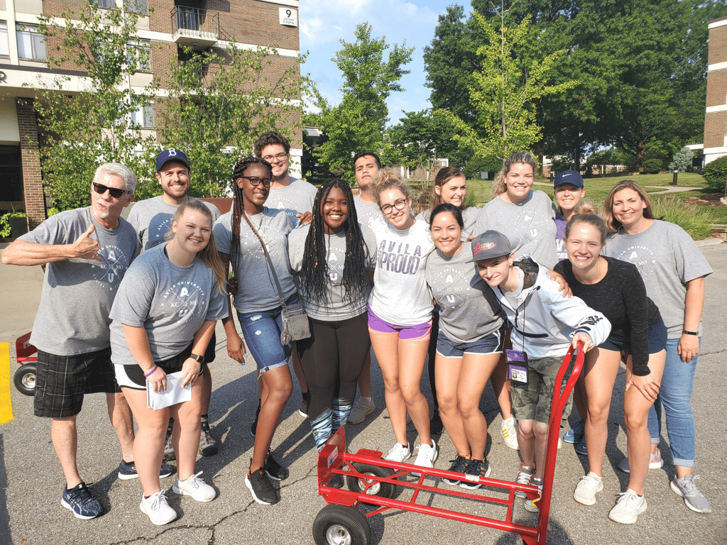Move-in-group-1024x768